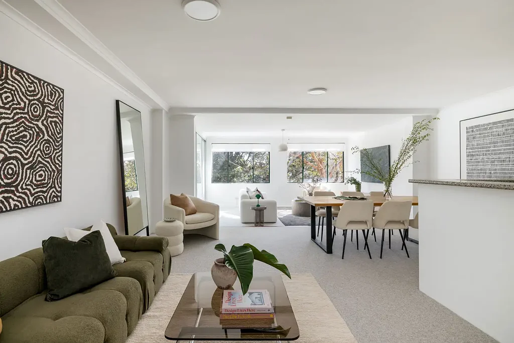 Surry Hills 2 Bedroom Split-level apartment overlooking Prince Alfred Park