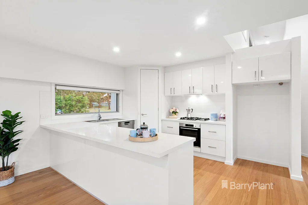 Exclusive 3 bedroom Ground floor Apartment