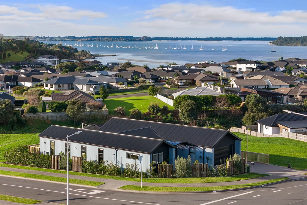 37 Ridge Drive, Omokoroa, Western Bay of Plenty, Bay of Plenty