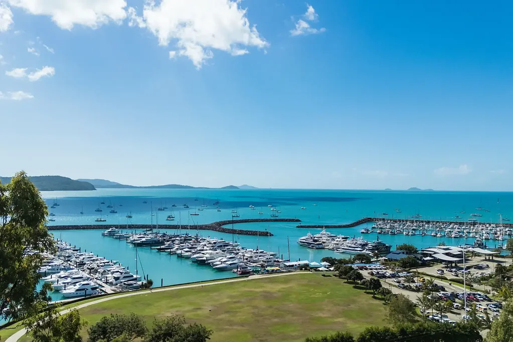 Airlie Beach  The View Is Priceless, The Owner Is Motivated