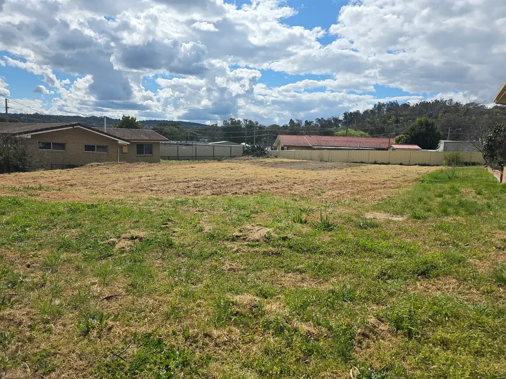 Stanthorpe RARE BUILDING BLOCK - $160,000
