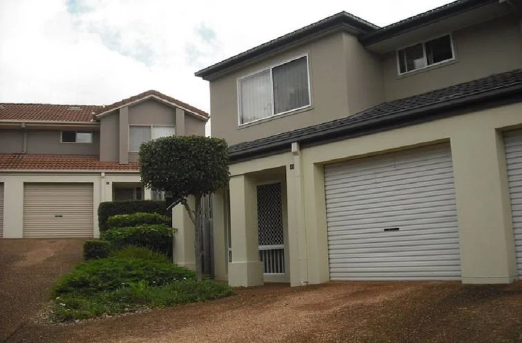 3 Bedroom Townhouse in Secure Complex