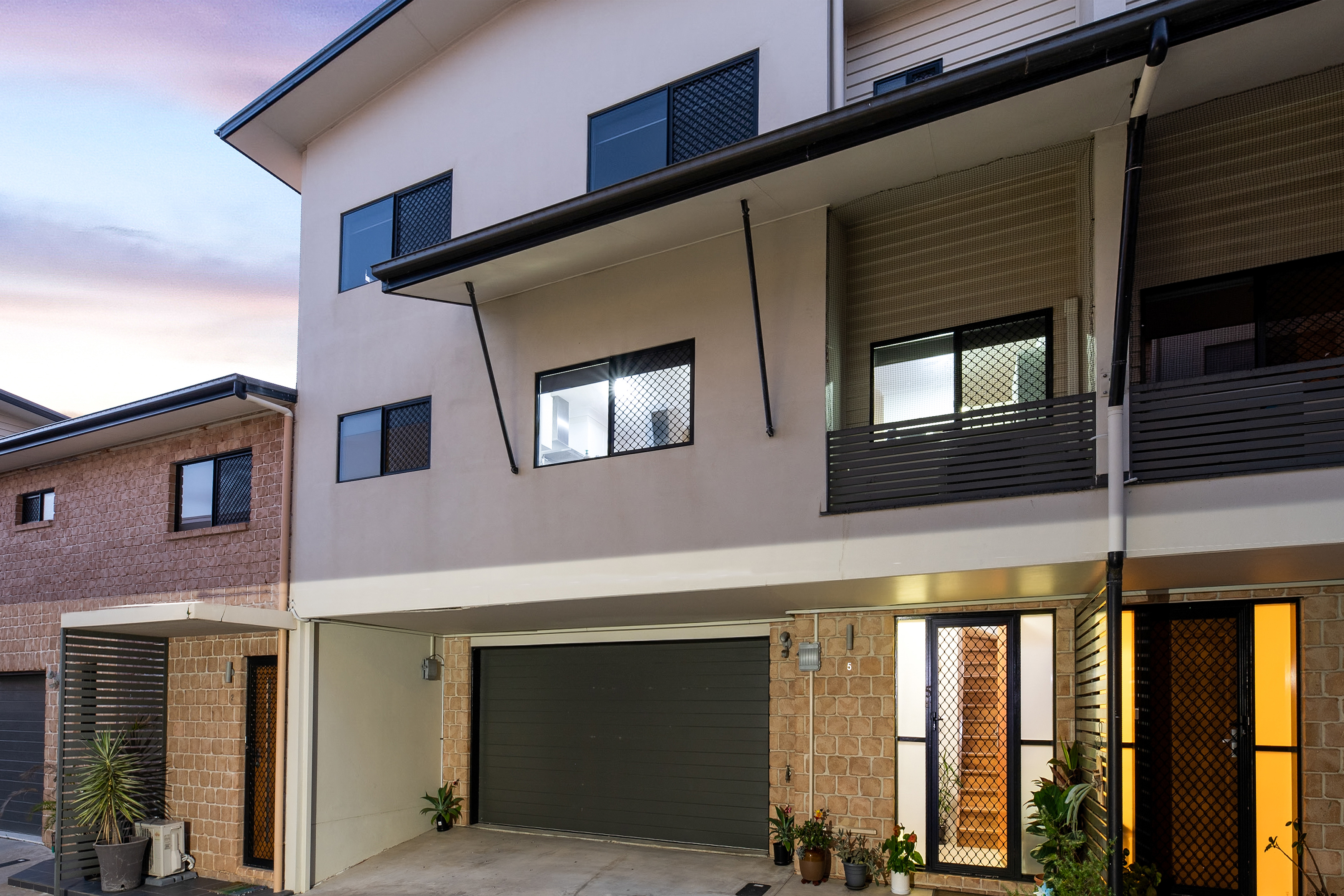 UNIT 5 12-14 GEORGINA ST, WOODY POINT QLD 4019, 0 phòng ngủ, 0 phòng tắm, Townhouse