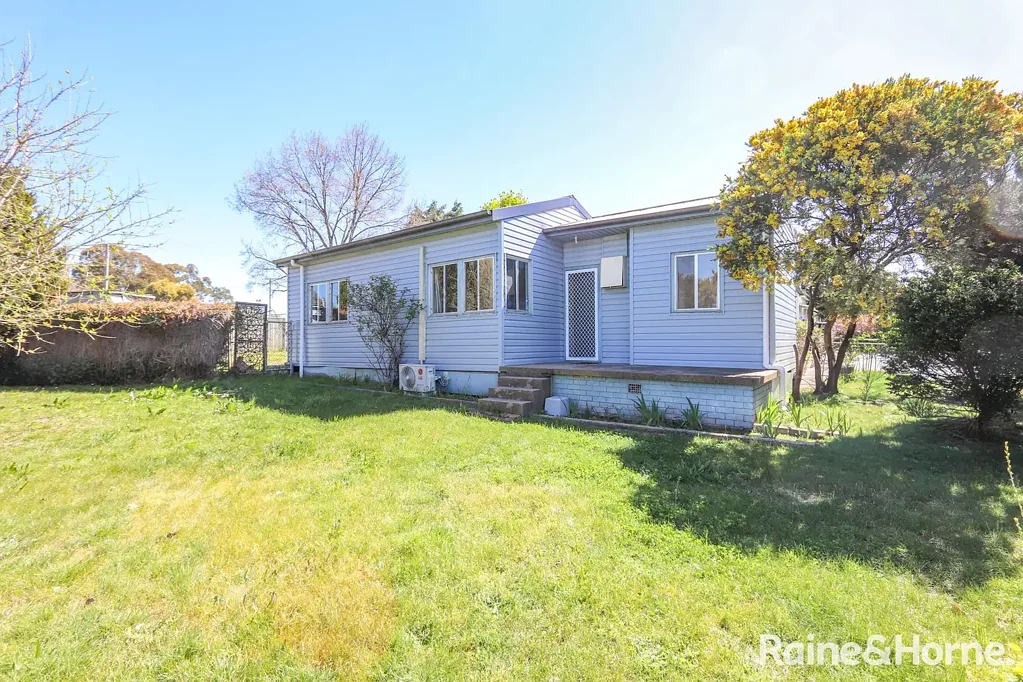 Tidy Three Bedroom Home- Available Now!!!