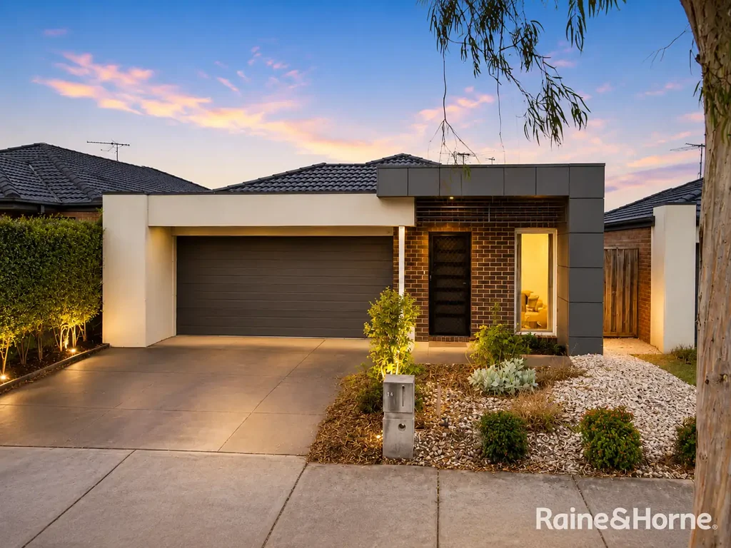 Spacious Family Home with Separate Study & Large Backyard!