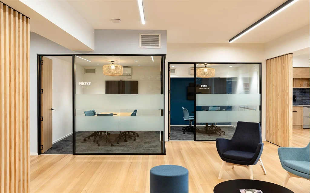 Parnell IMMACULATE PARNELL OFFICE