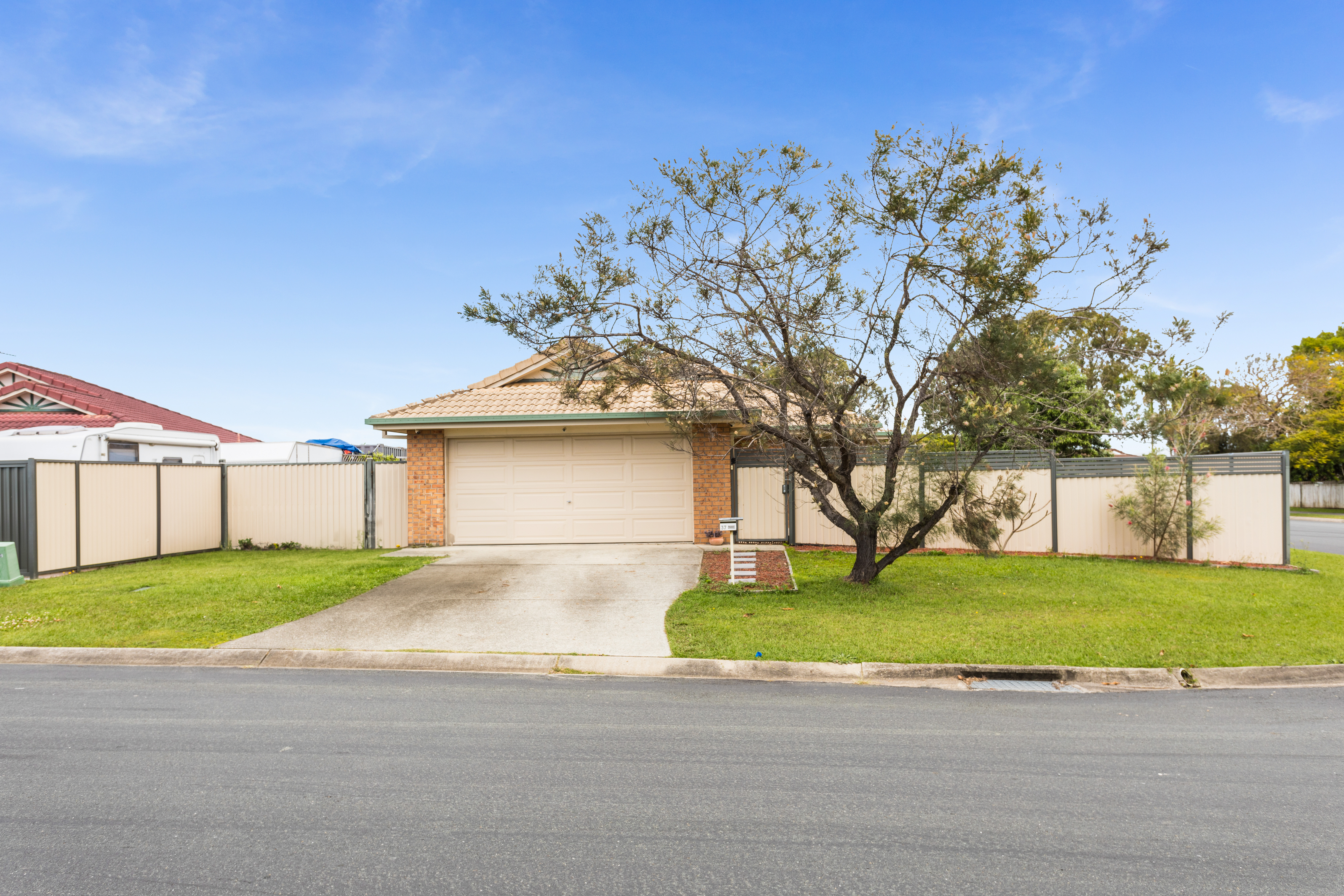 37 KELLIHER ST, ROTHWELL QLD 4022, 0 chambres, 0 salles de bain, House