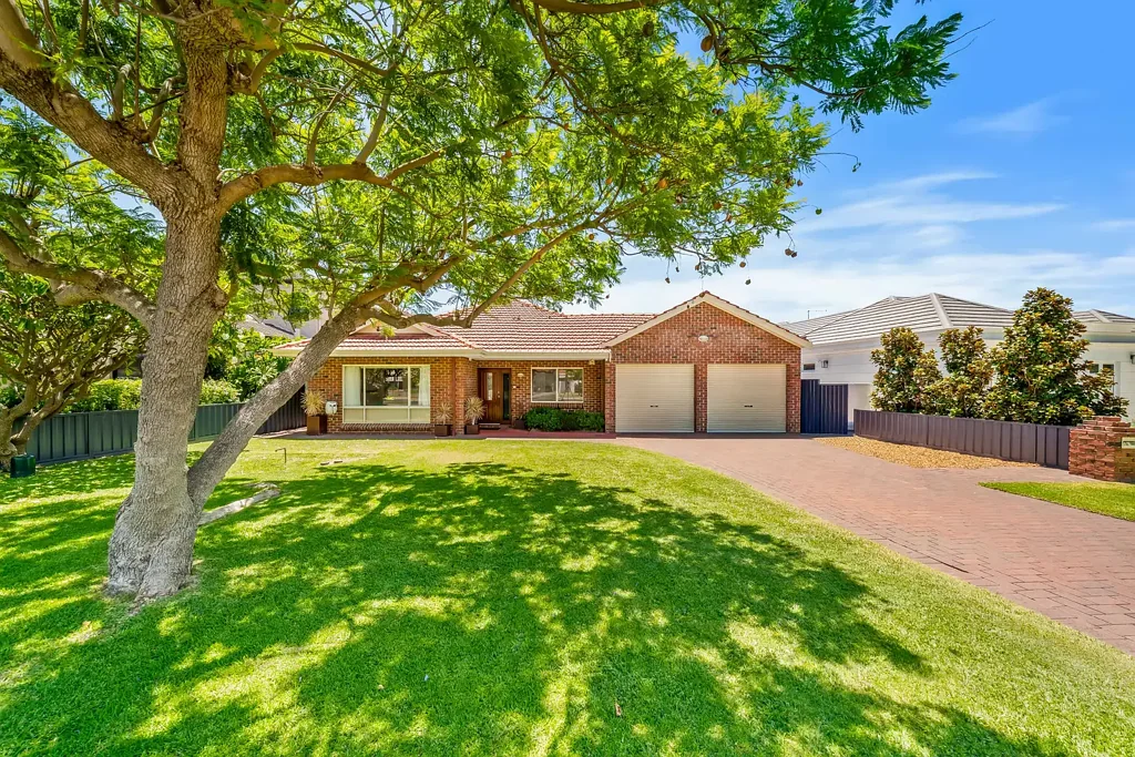 19 Ranelagh Crescent, South Perth, WA 6151