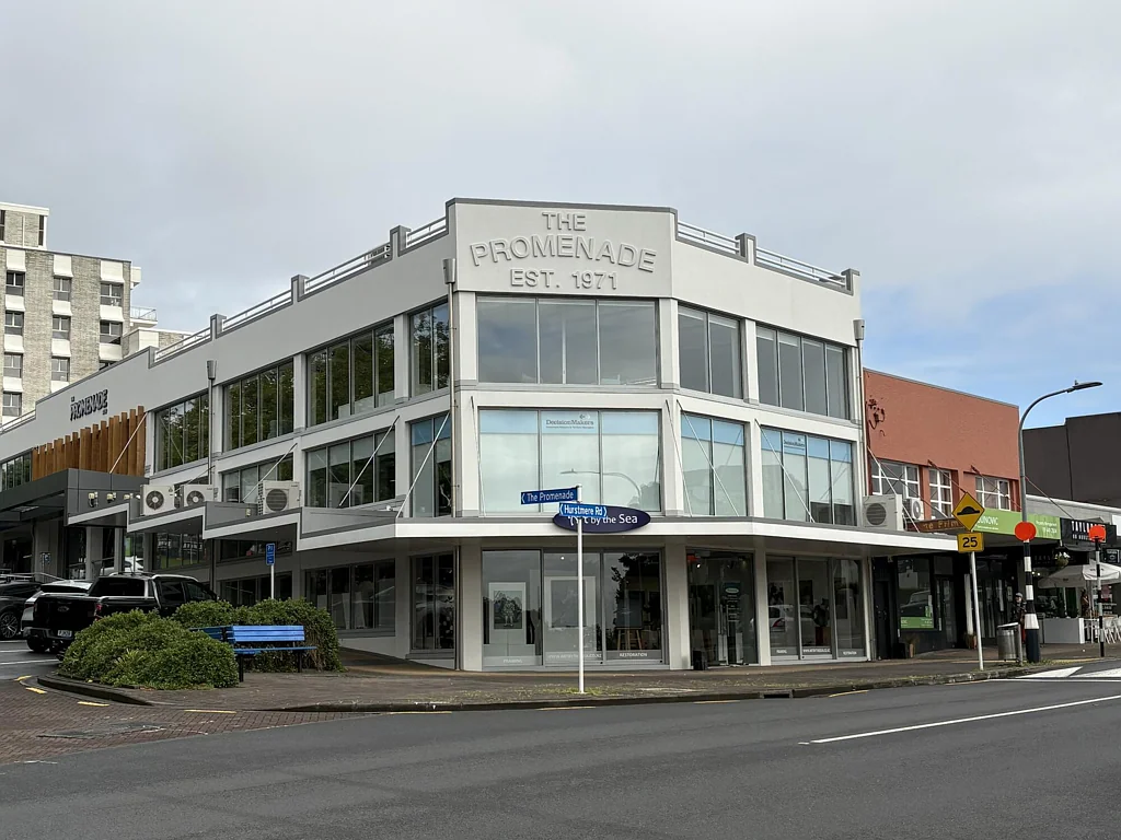 Takapuna Landmark Takapuna Office with Parking
