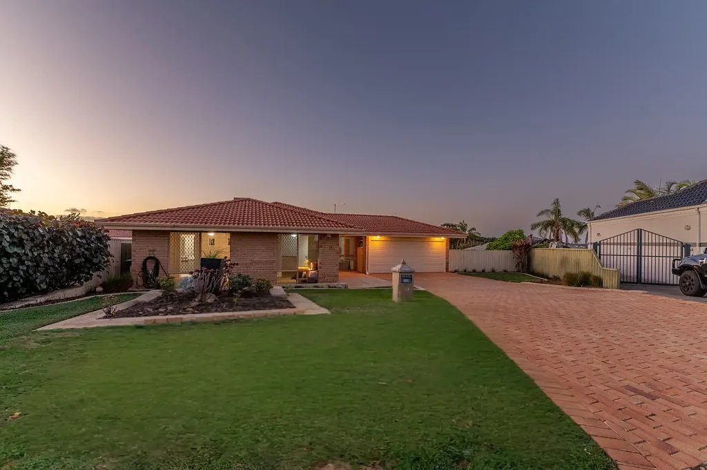 11 Alola Court, Alexander Heights, WA 6064