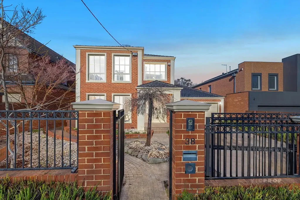 Balwyn 5ਬੈੱਡਰੂਮ Architectural Elegance Meets Designer Indulgence