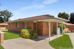 4/253 Lone Pine Avenue, Orange