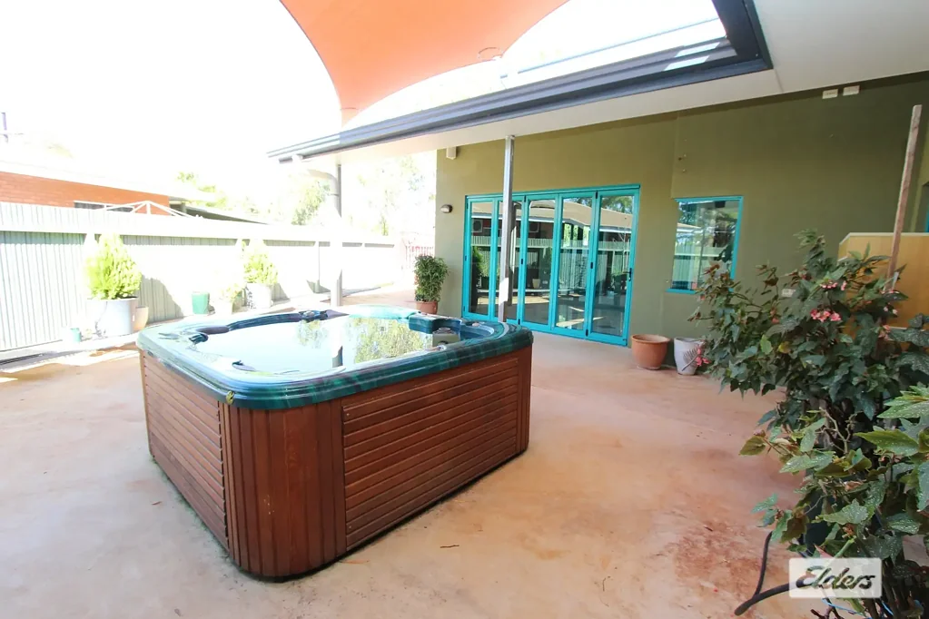 Katherine 3Kwarto KATHERINE SOCIALITES this is the home for you!!!