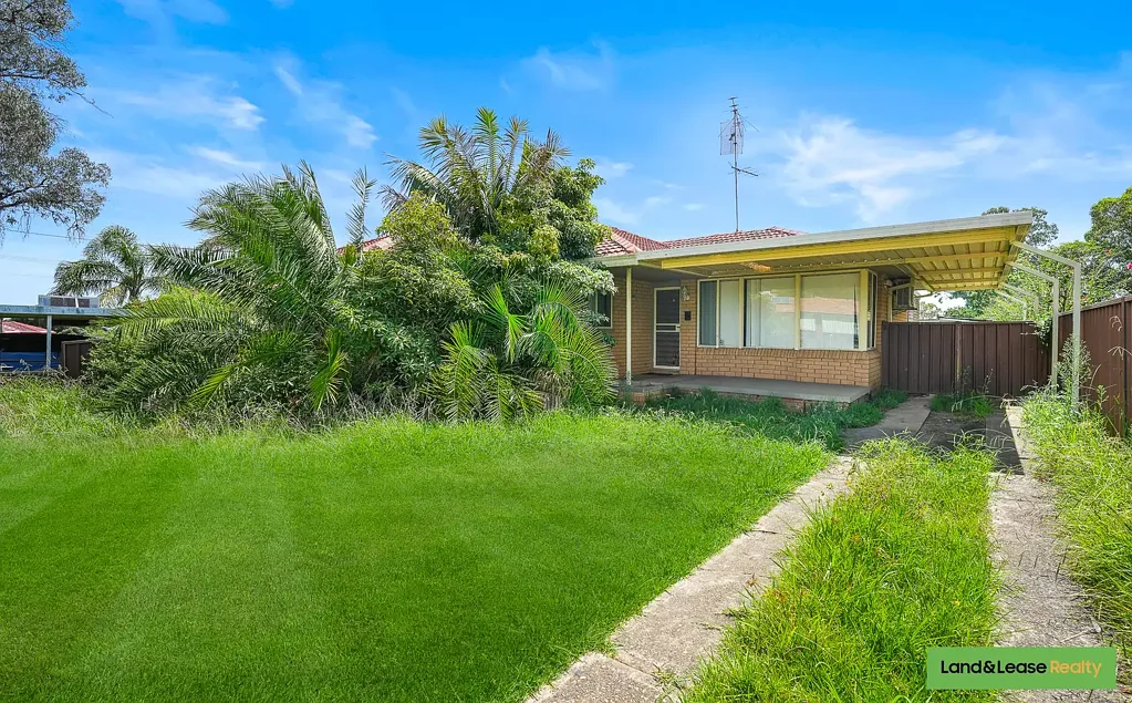 2 Canberra Crescent, Campbelltown, NSW 2560