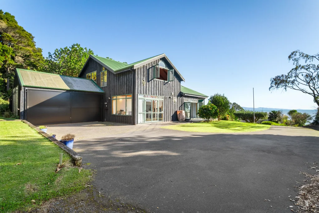 264a Thames Coast Road, Thornton Bay, Thames, Waikato
