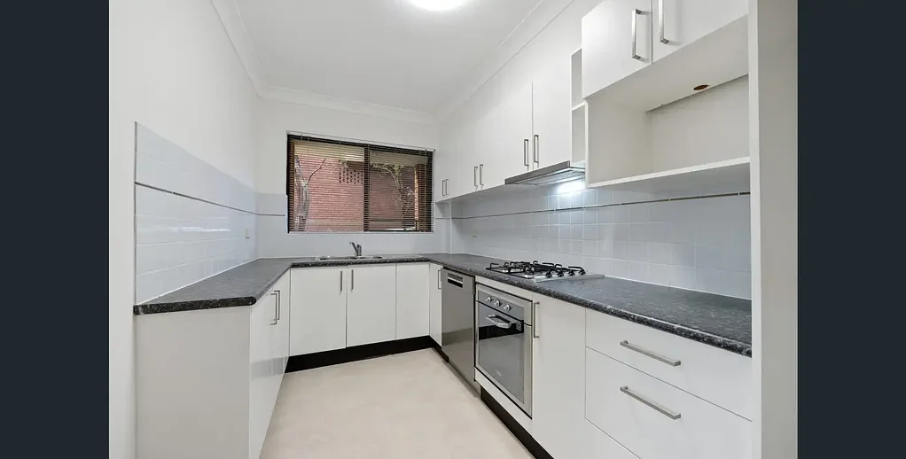 RENOVATED 2 BEDROOM UNIT + LUG