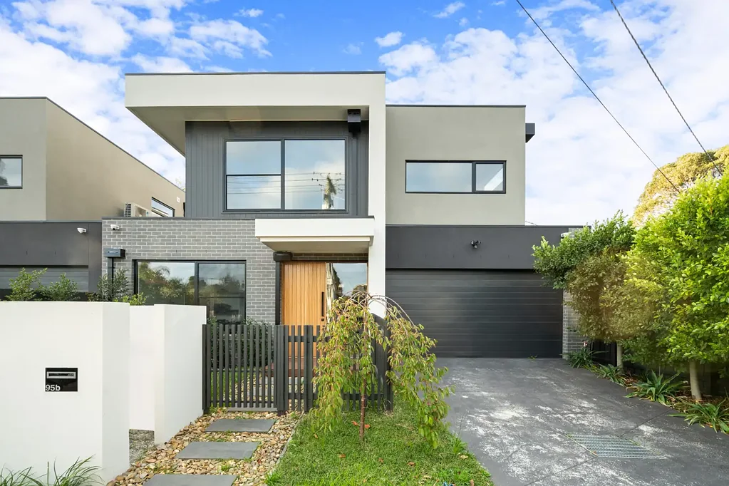 Modern Family Home in Heart of Cheltenham