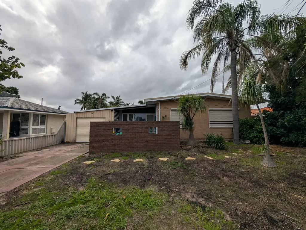 REFURBISHED 3x1 HOME - EXCELLENT CONDITION!