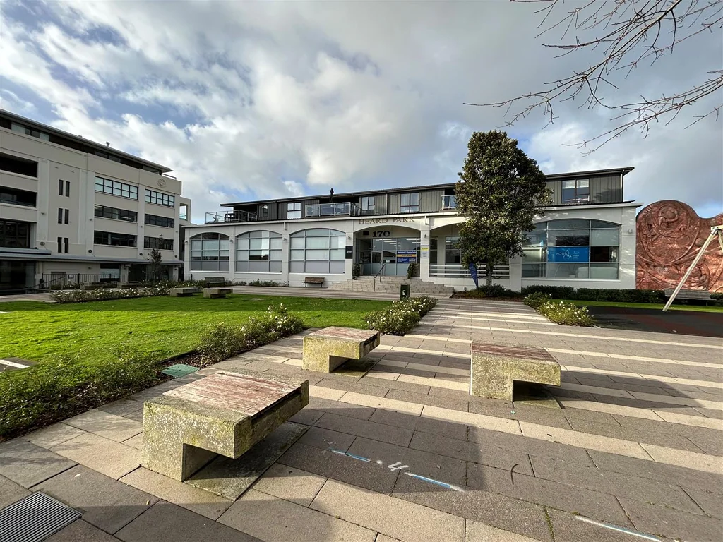 Parnell Savills - Great Space on Heard Park