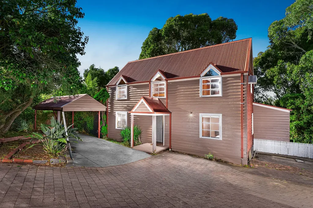 Chadstone 4Moenga Rare Opportunity In One Of Chadstone's Best Streets!