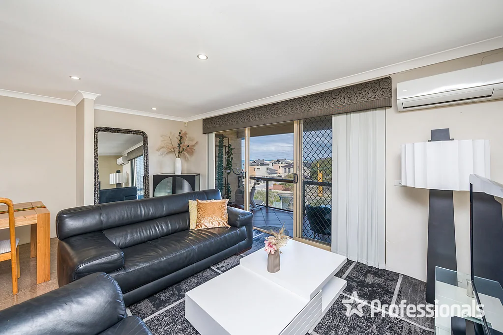 2/260 West Coast Highway, Scarborough, WA 6019