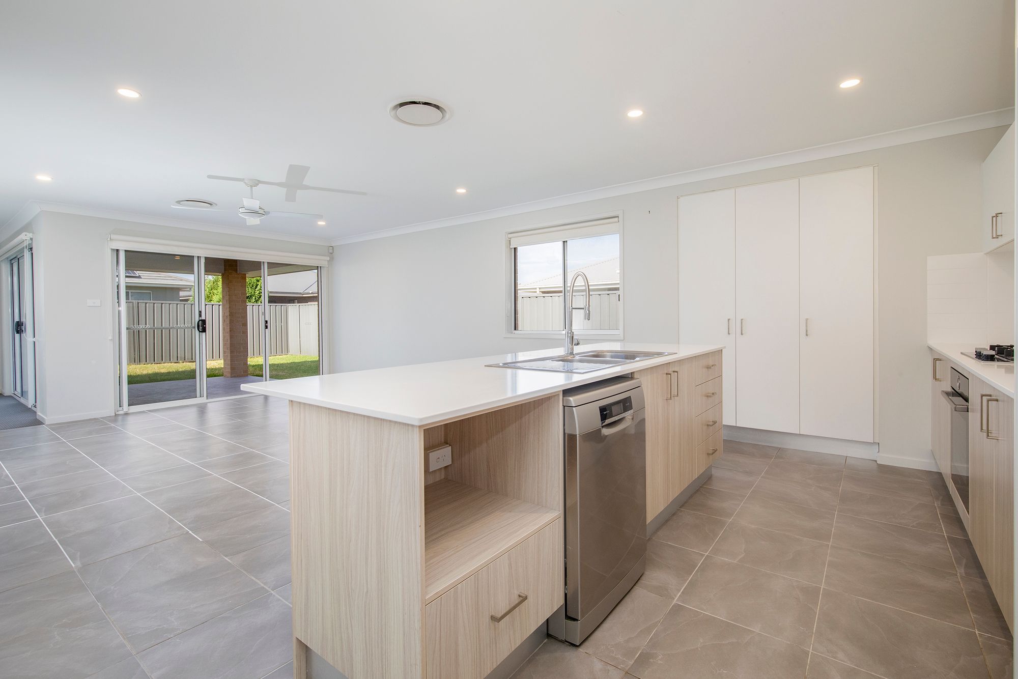 16 FOXTAIL ST, FERN BAY NSW 2295, 0部屋, 0バスルーム, House