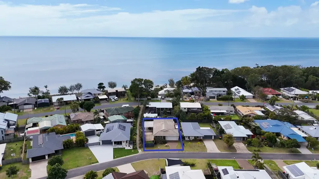 Toogoom 3ਬੈੱਡਰੂਮ Beachside Living – Low Set, Easy Care Home with Space for the Boat or Van 🚤🏡