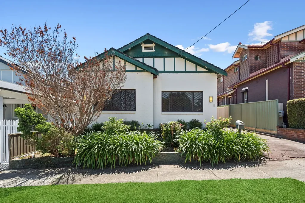 Modern & Spacious Family Home