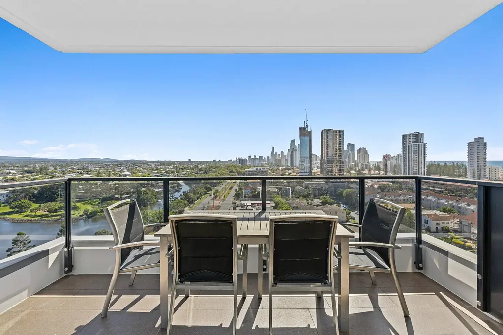 Broadbeach 2ਬੈੱਡਰੂਮ Discover the Synergy Between Lifestyle and Location - Elevated & North Facing