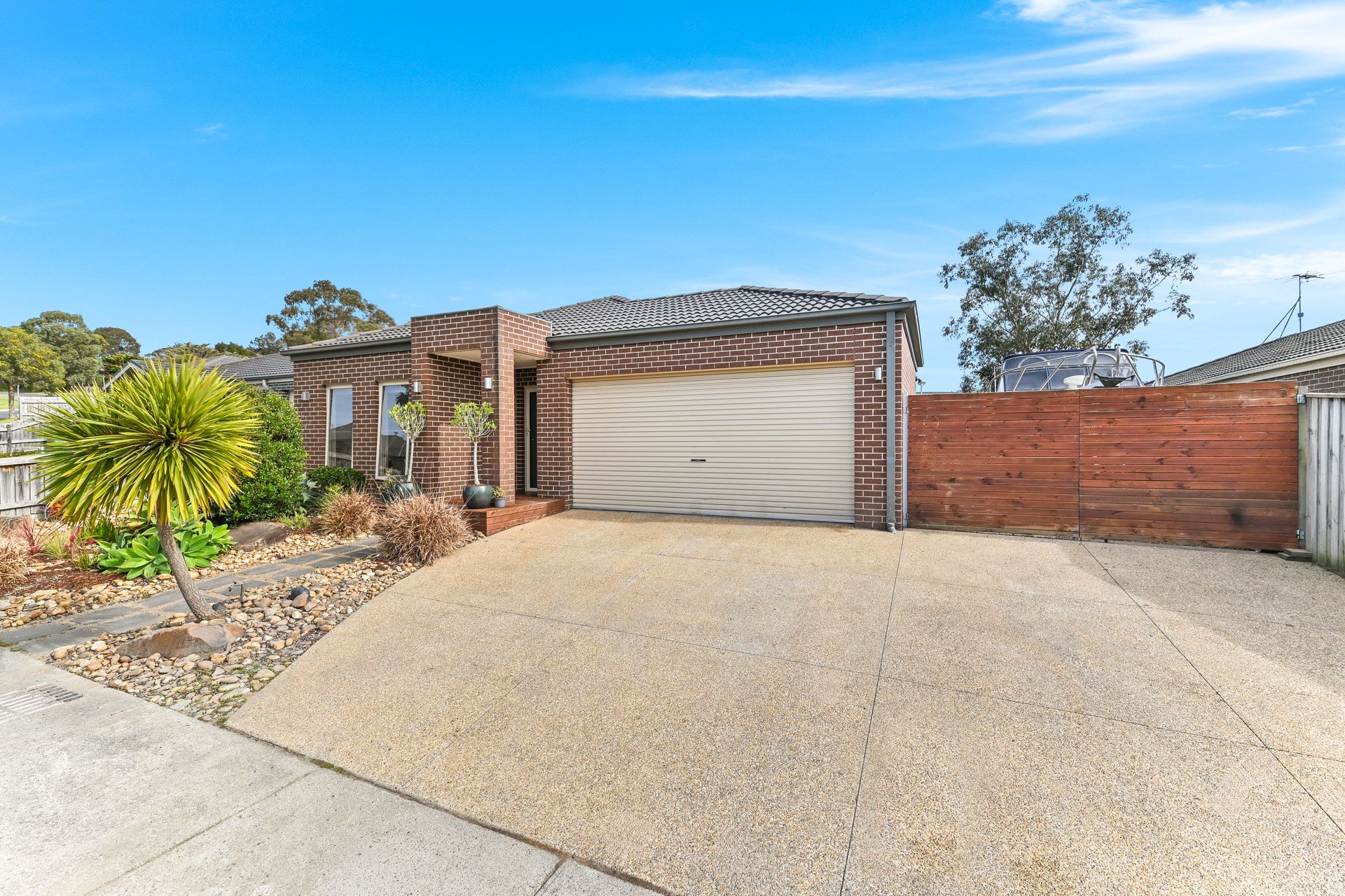 39 THWAITES RD, PAKENHAM VIC 3810, 0 Bedrooms, 0 Bathrooms, House