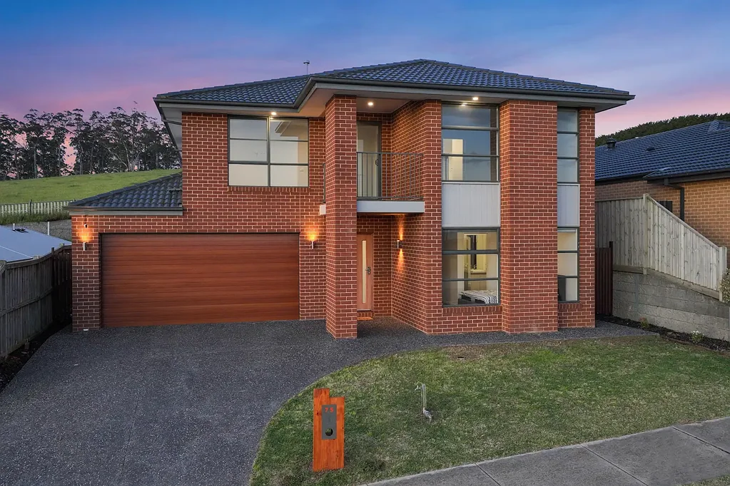 Warragul 5房  WHEN SPACE AND LOCATION ARE A PRIORITY