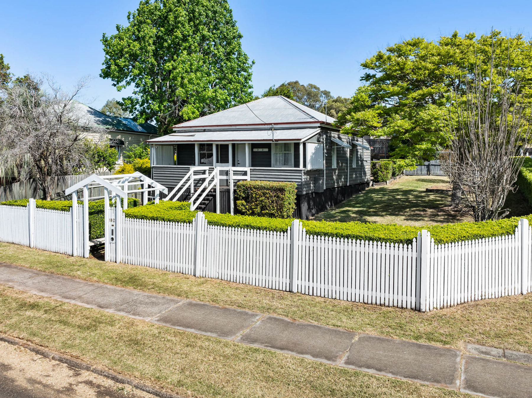 182 JELLICOE ST, NEWTOWN QLD 4350, 0 રૂમ, 0 બાથરૂમ, House