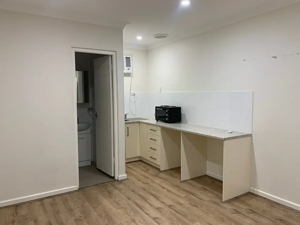 Renovated Studio Apartment in Great Location