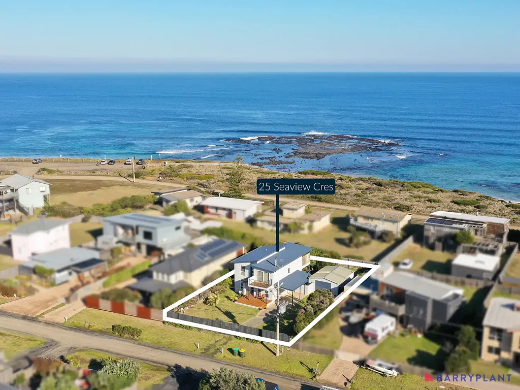 25 Seaview Crescent, Surf Beach, VIC 3922