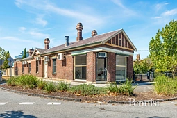 40 Nicholson Street, Essendon
