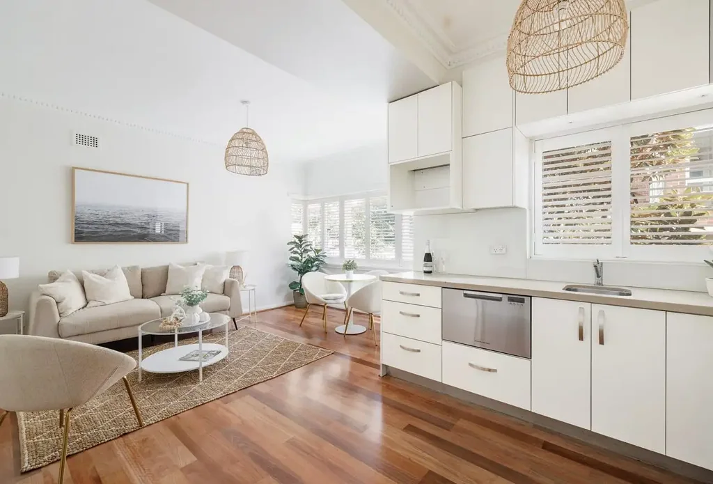 Woollahra 2 Bedroom A Home That Balances Style and Ease - Steps to Centennial Park, Moments to Queen