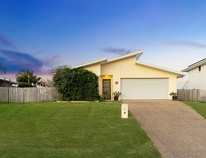 17 The Ridge Way, Zilzie, QLD 4710, 4 ਕਮਰੇ, 2 ਬਾਥਰੂਮ, House