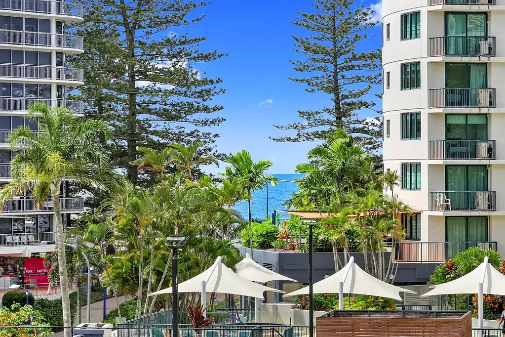 Mooloolaba 2कमरा Prime Location & Resort Living - Your Slice of Mooloolaba Paradise Awaits
