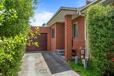 Pascoe Vale 3房 3卧单层别墅 石材台面 朝北庭院 低维护成本 靠近Gaffney Village 交通便利 Single Level, Low Maintenance, Villa Unit