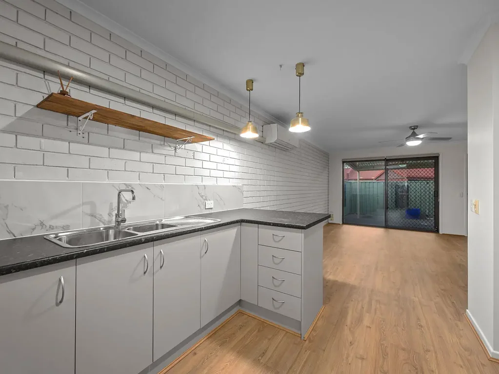 Bellbird Park 2Kwarto Recently Renovated & Ready to Move in Or Invest!