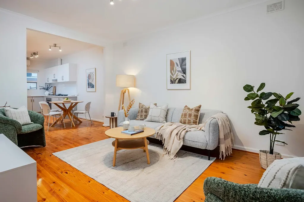 Plympton 2房  Low-Maintenance Living Between City & Coast