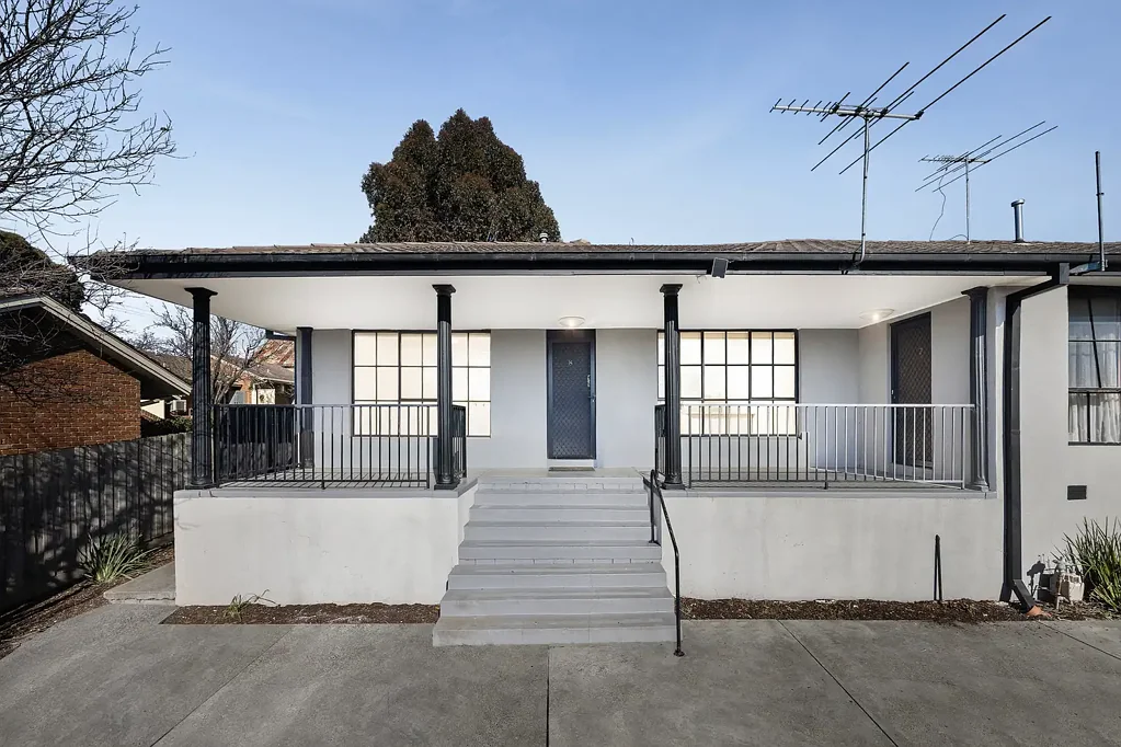 Sunbury 2 Bedroom Convenience, Comfort & Character in the Heart of Sunbury