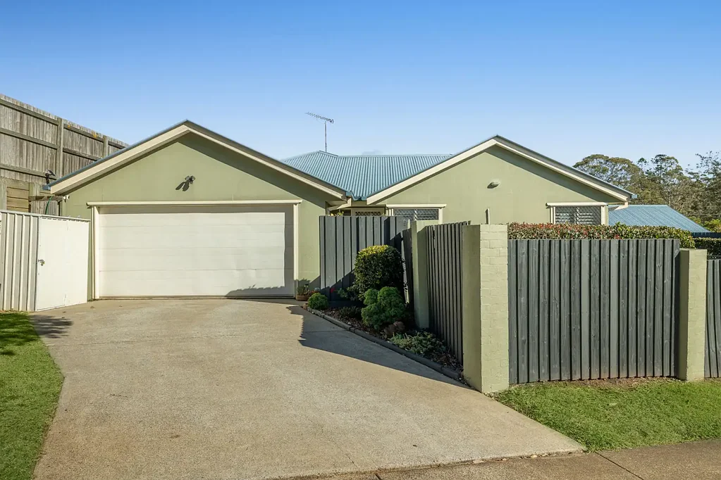 2/86A Hogg Street, Rockville, QLD 4350