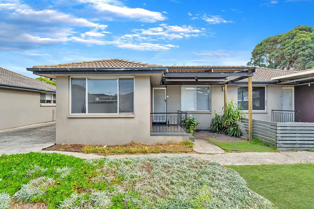Ultimate Convenience in Springvale South