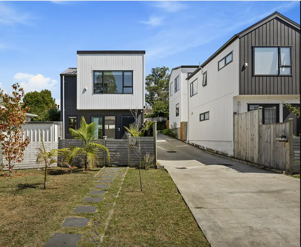 West Harbour 3房  Stand-alone 3 bed: Enquiry 800K+!