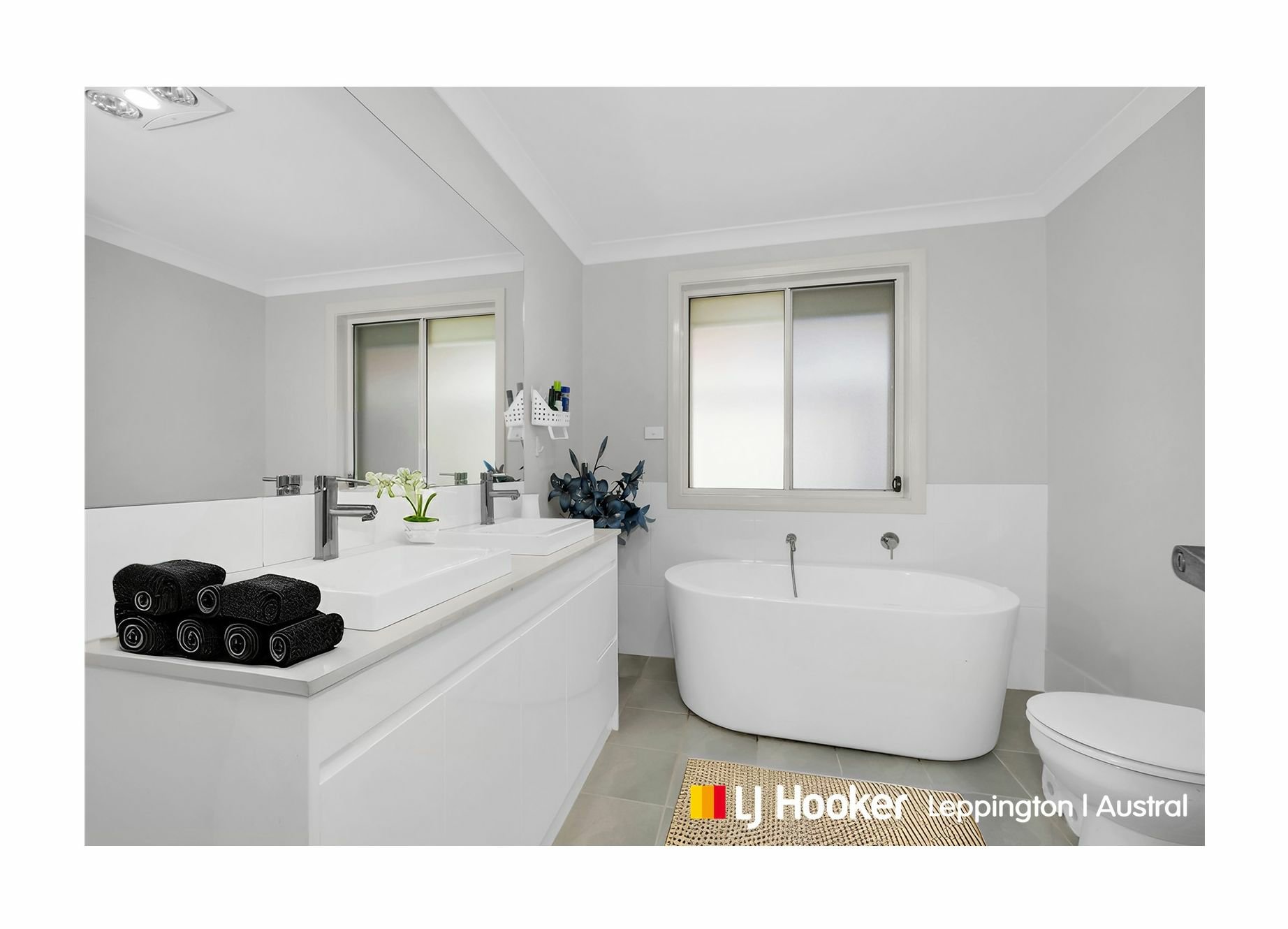 32 BUCKINGHAM LOOP, ORAN PARK NSW 2570, 0部屋, 0バスルーム, House