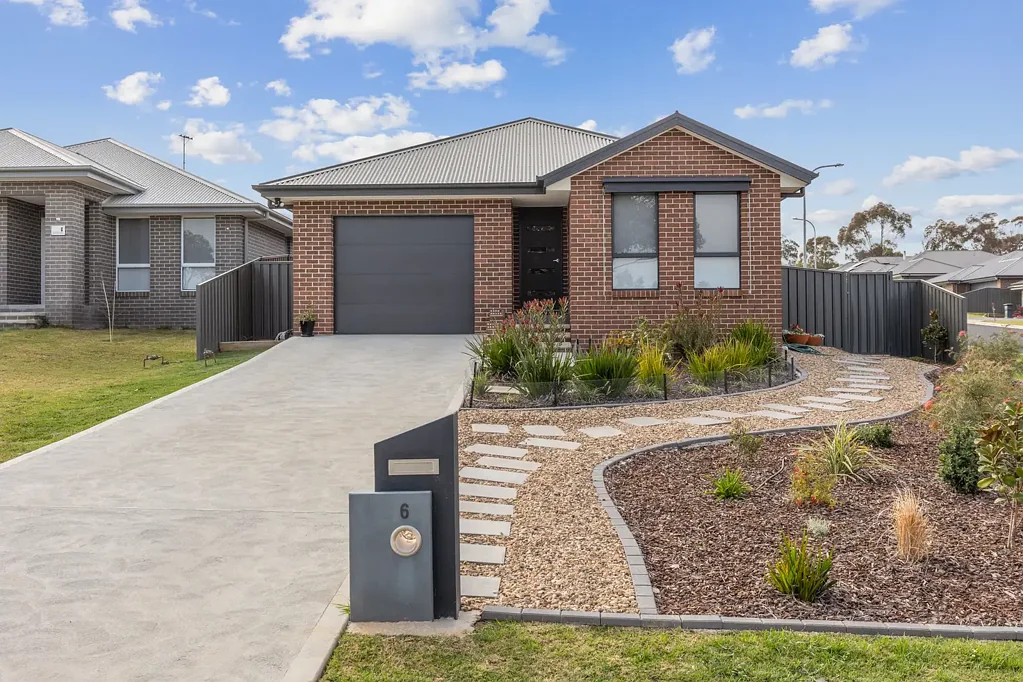 6 Waterworks Road, Junee, NSW 2663