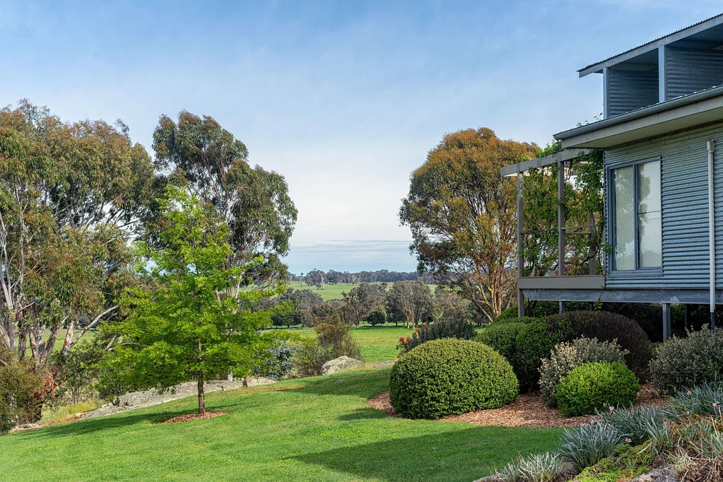 Ruffy "Terip Rig" An Outstanding Architectural Residence; A Highly Productive Grazing Farm