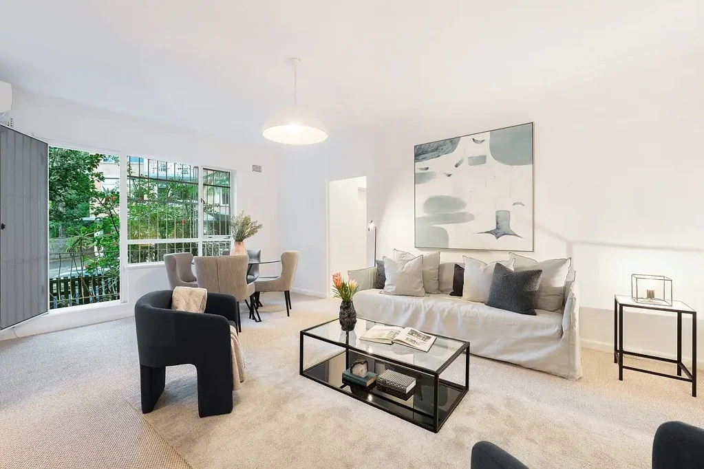Spacious Harbourside Apartment In A Boutique Building Offering A Level Walk To Double Bay Village And The Water's Edge