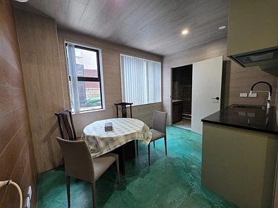 Modern 1-Bedroom in Prime Epsom Location Ã¢ÂÂ Utilities Included